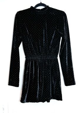 🔥Zara Girl Black Long-Sleeve Velvet Romper with Subtle Dot Detail Size 13-14 EC🔥